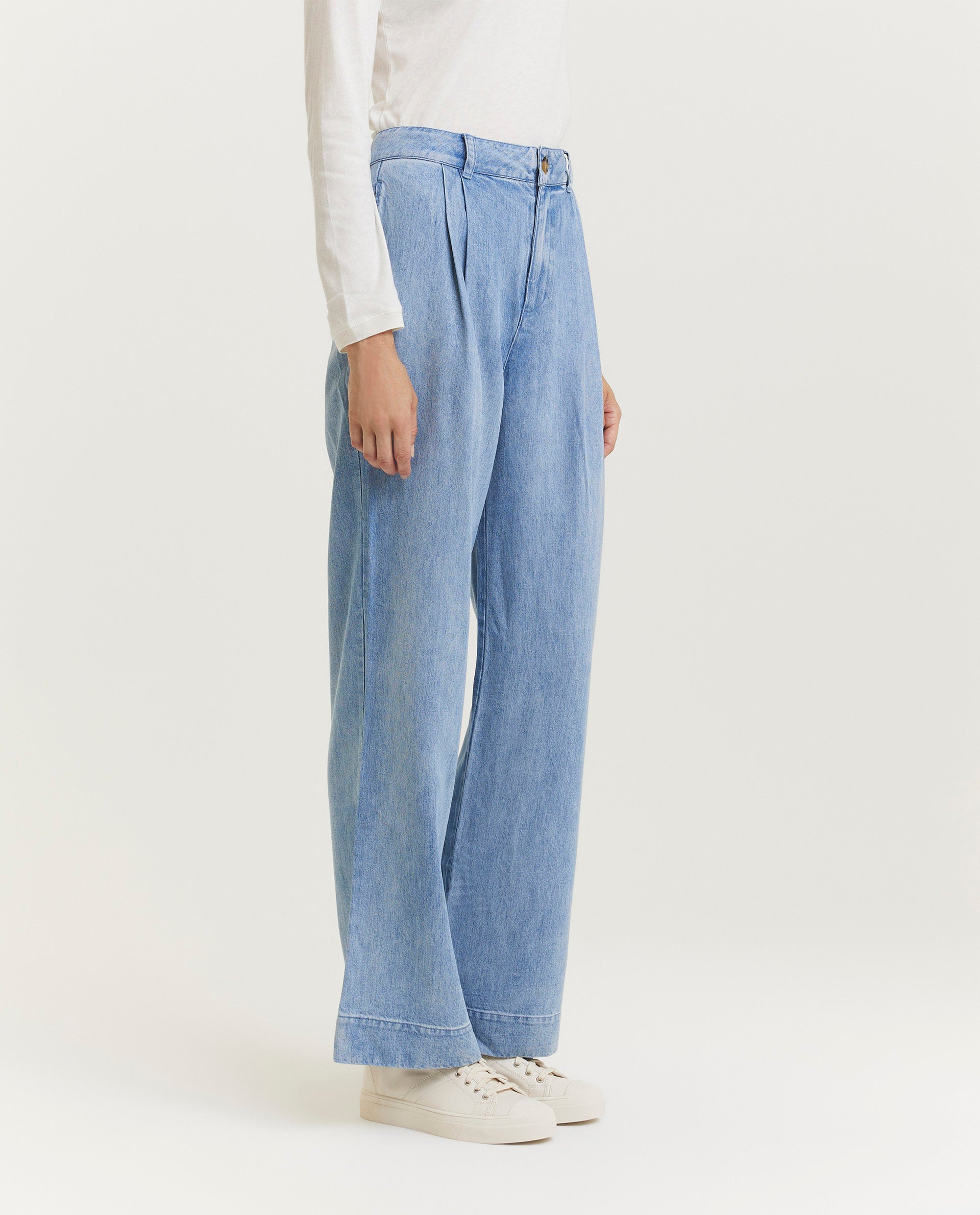 Fluid wide leg pants