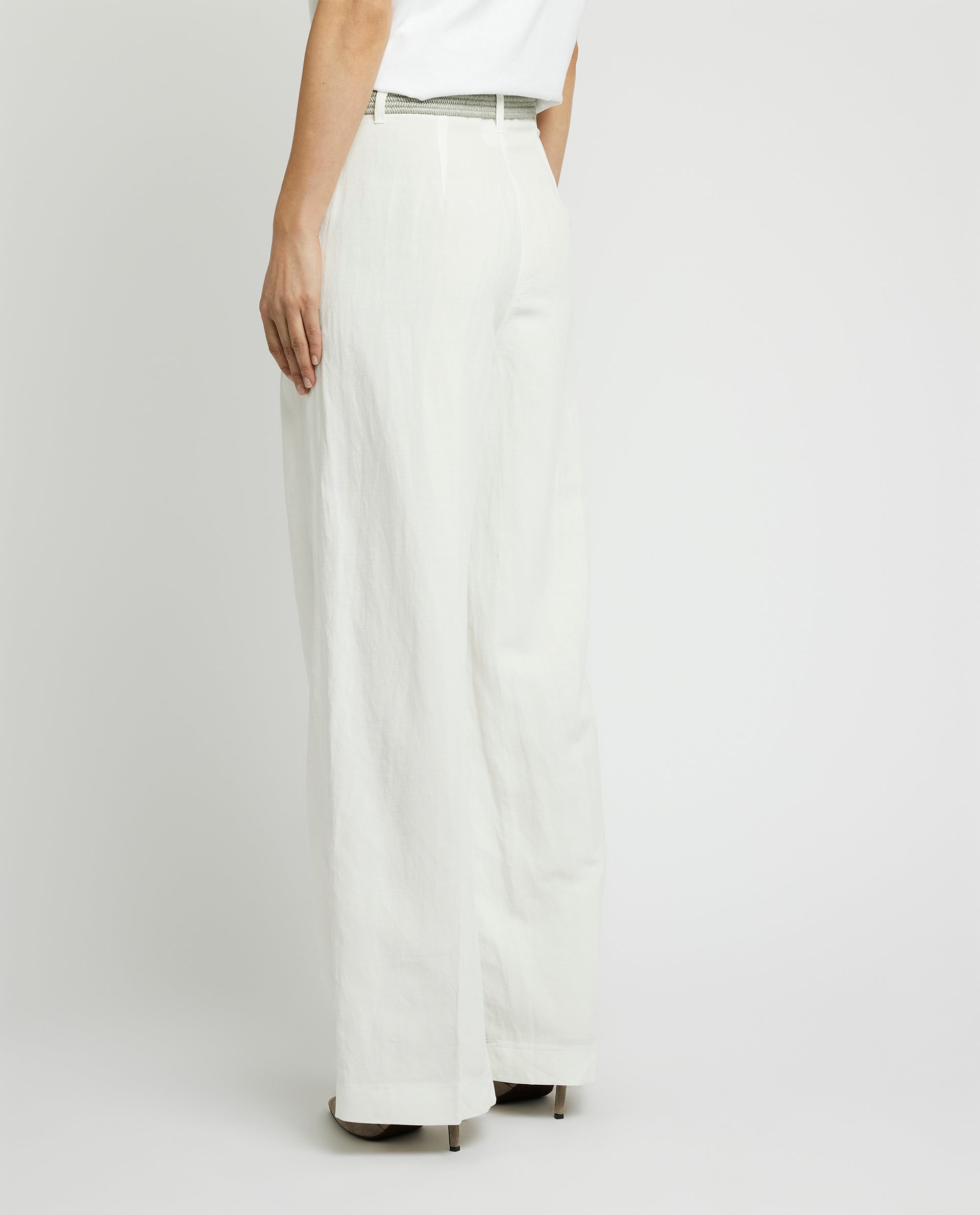 Wide leg trousers