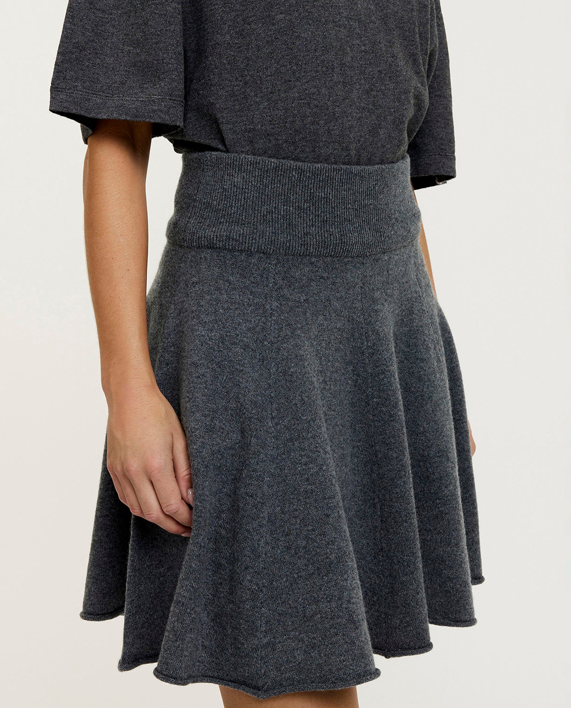 Cashmere skirt