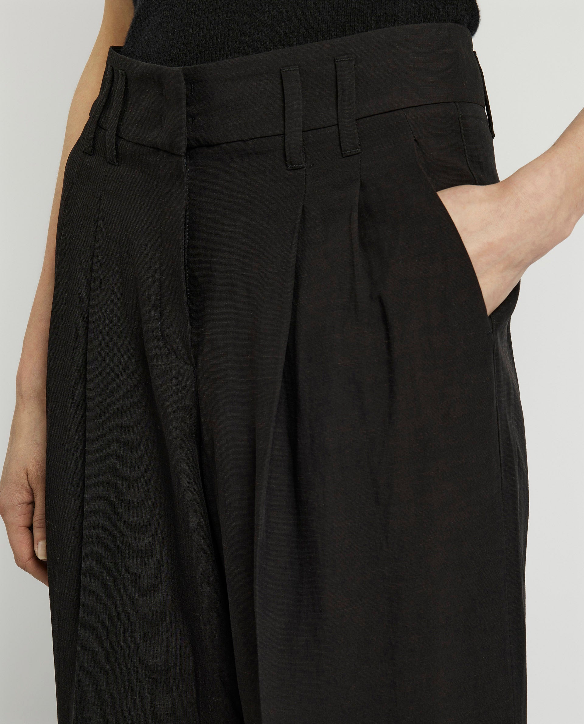 Wide leg trousers