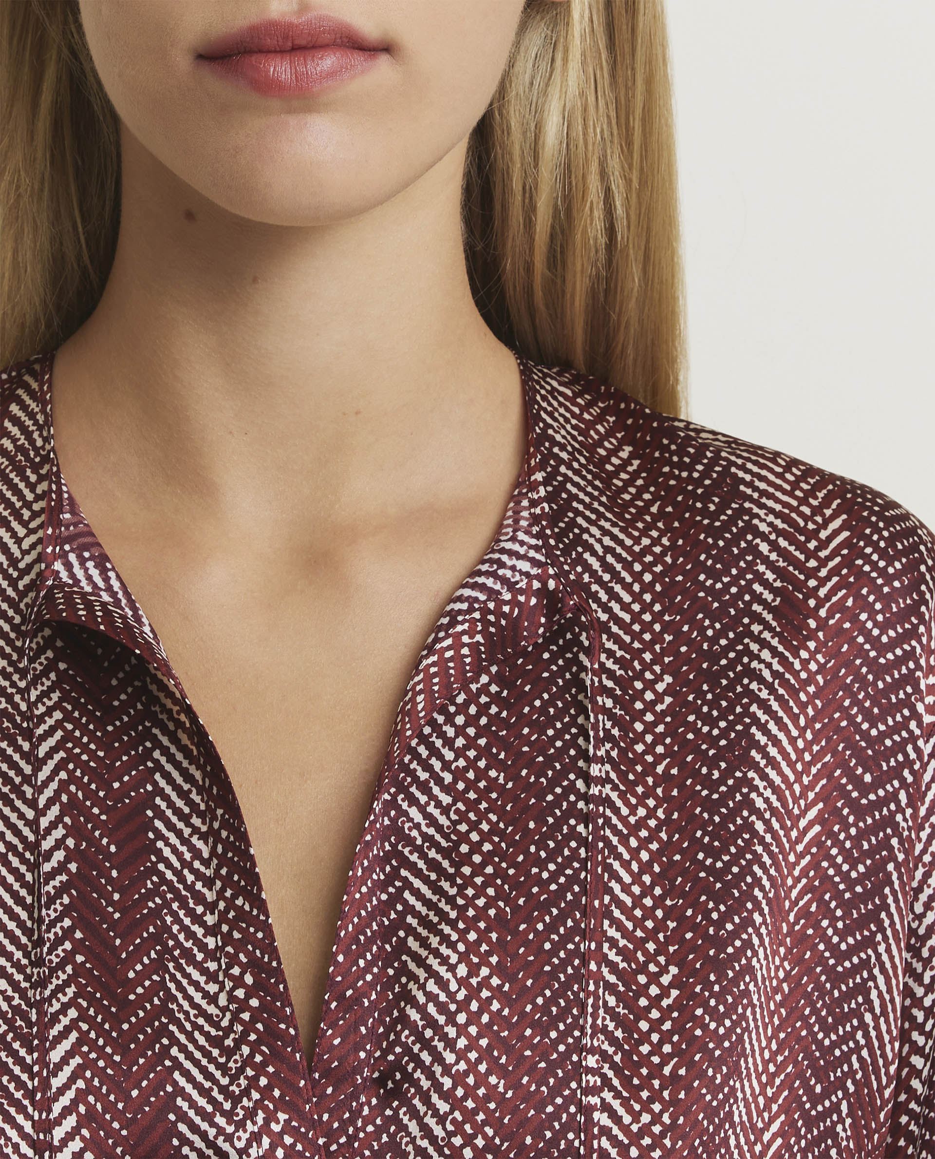 Fluid blouse with print