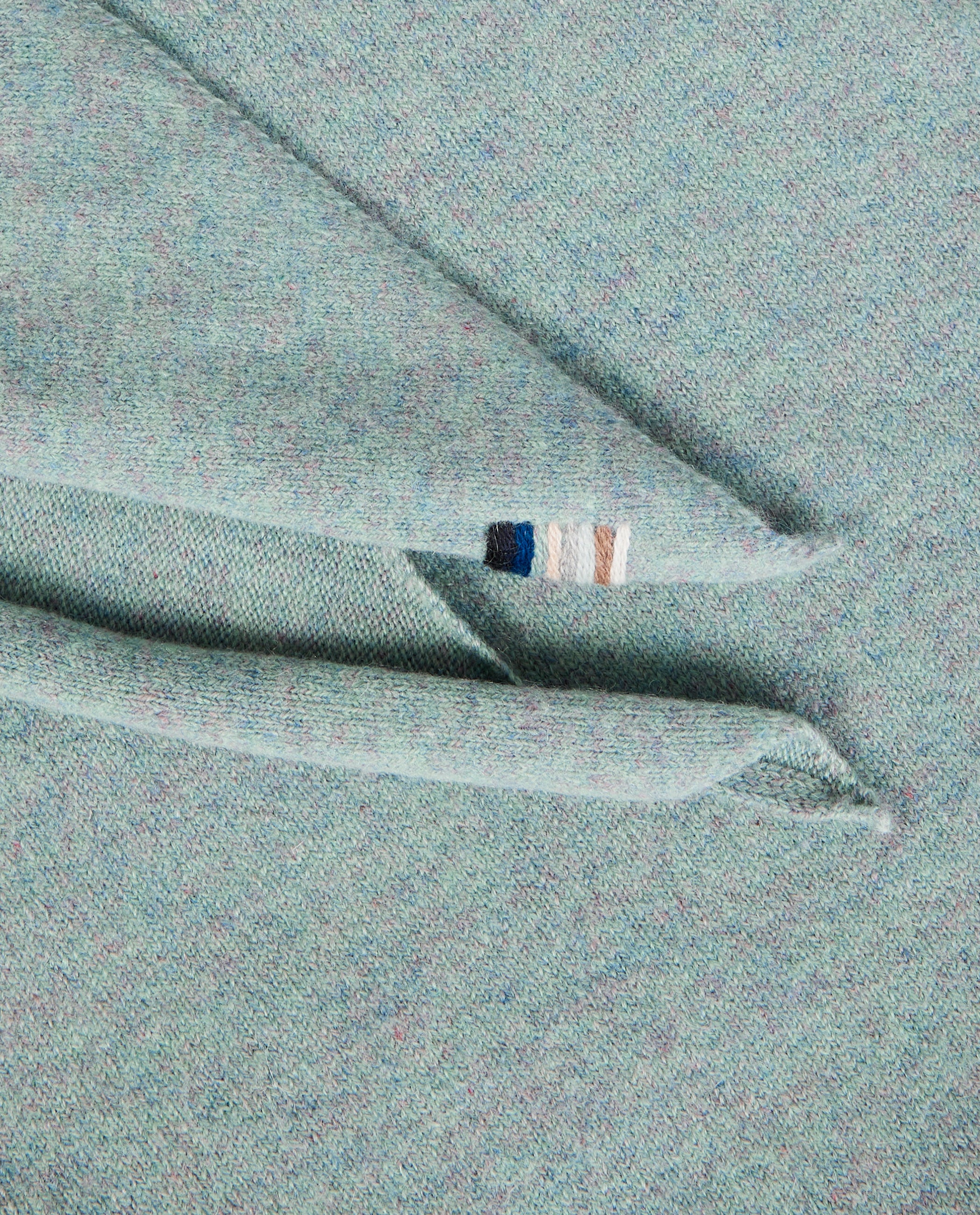 c/6/b/7/c6b7c65f9c6aceedceb073075a2cd417e89f032b_498W85000125330_3.jpg