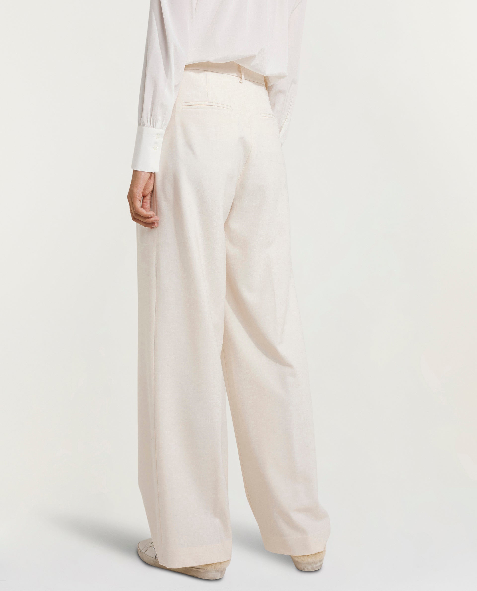 Wide leg trousers