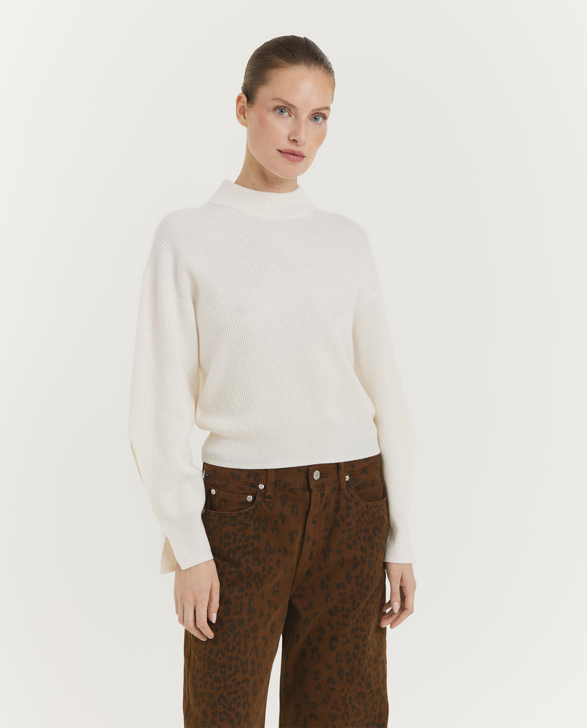 Split Sleeve Mock Trui - Ecru