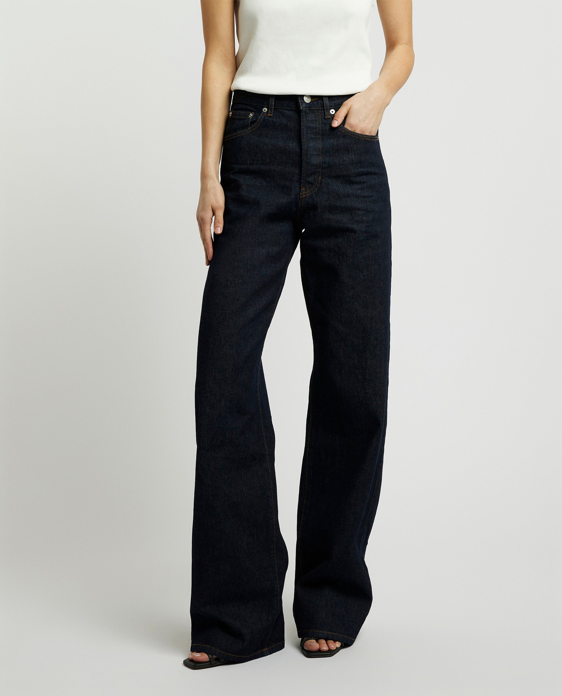 Wide leg jeans