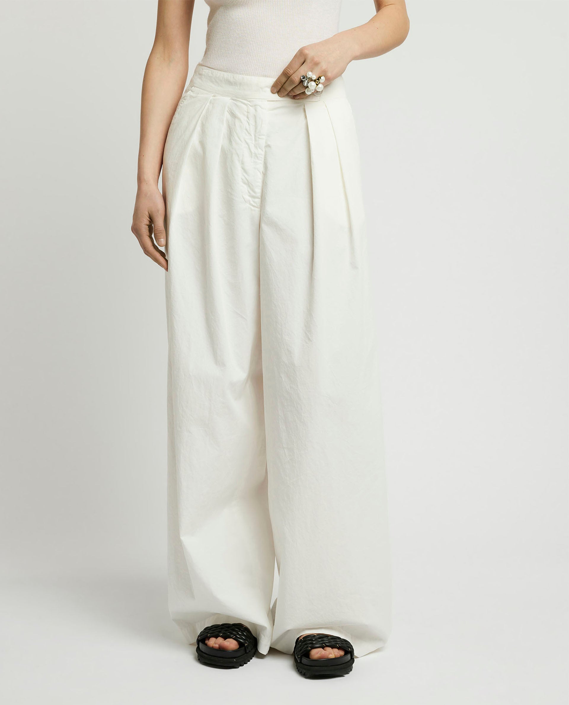 Wide leg trousers