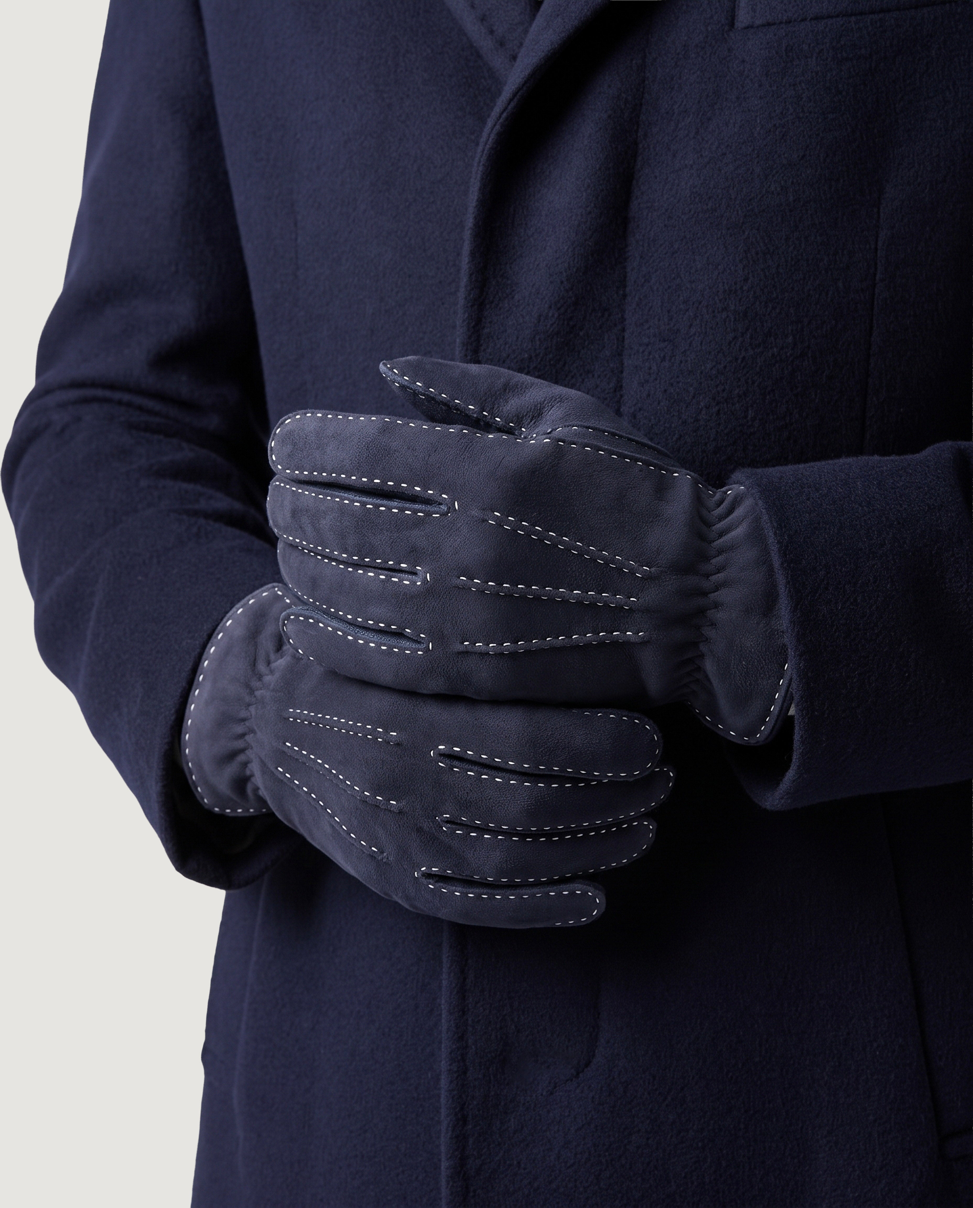 d/8/0/f/d80f591465ca4042fdd88bbc685e7a7fb3eab52b_gloves.jpg