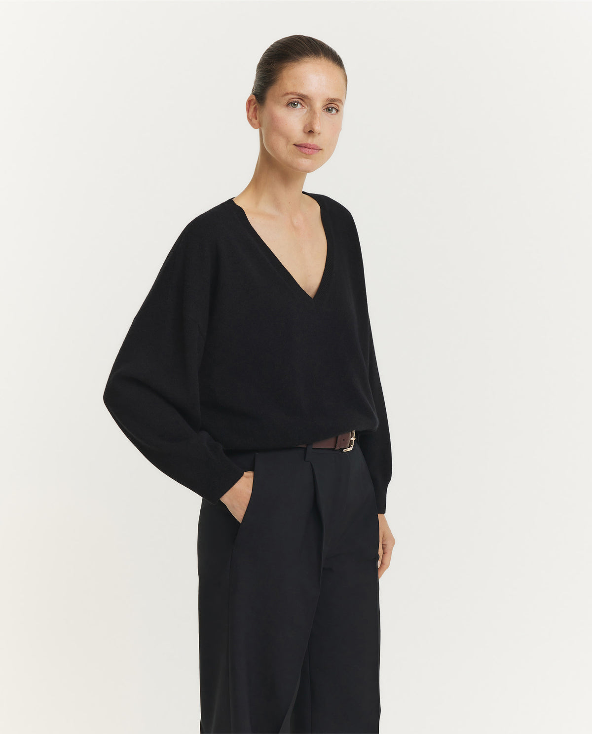 Wol Cashmere Deep-V Sweater