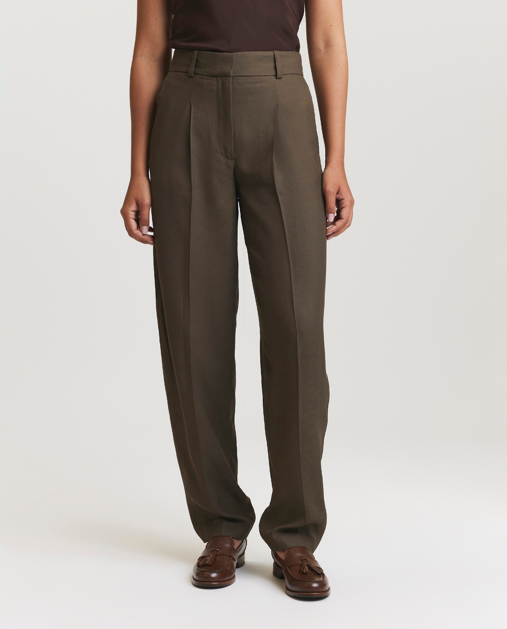 Wide leg trousers