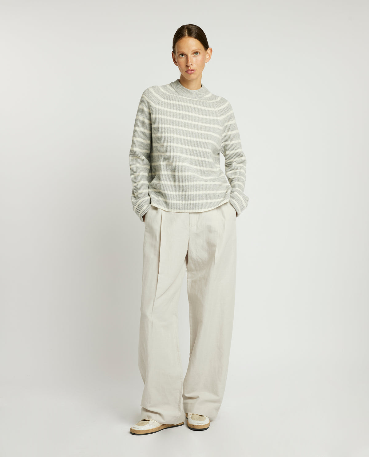 Loose cotton blend trousers