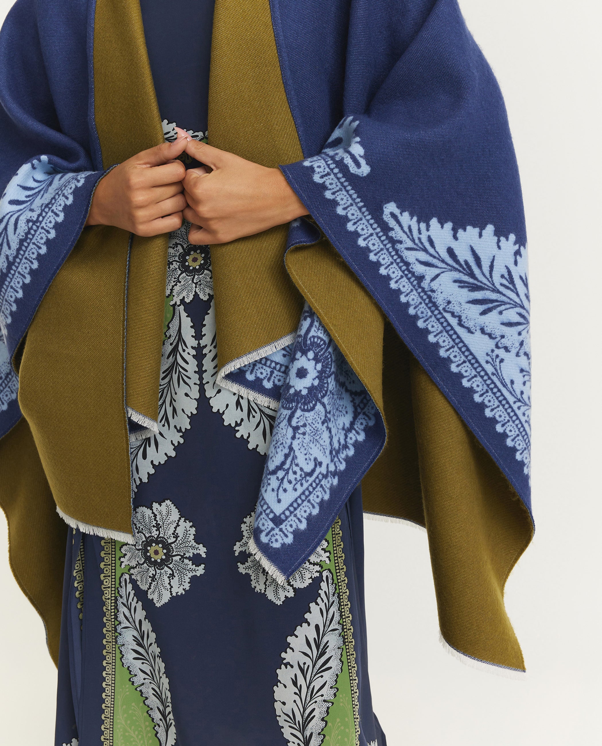 Wol Zijden Poncho - Blauw