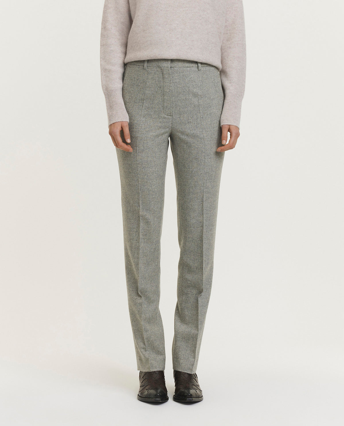 Trousers in wool-blend