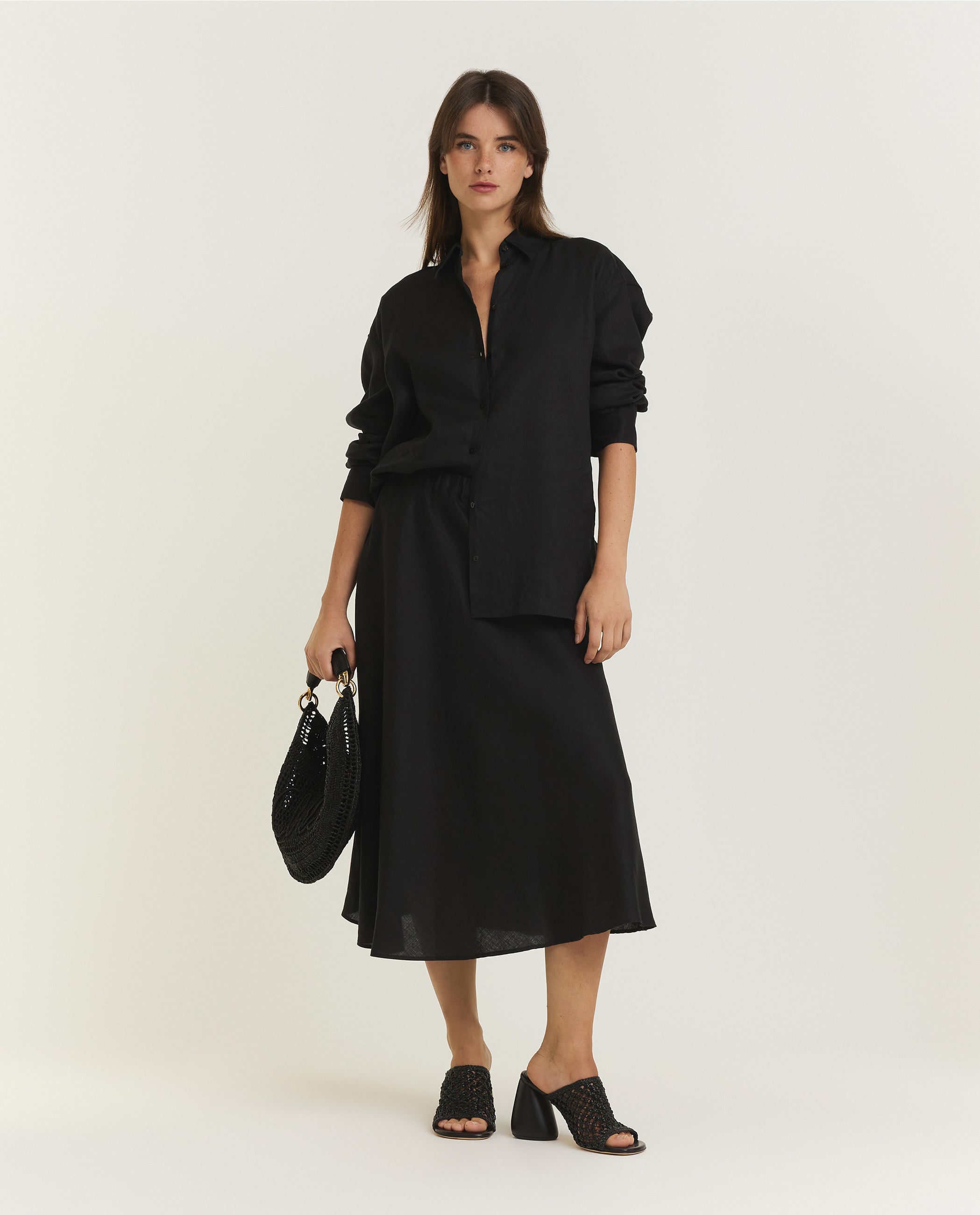 e/a/4/9/ea49ae513f3964bfe6079904e77d929bb5602e73_470D450023LI700_p5.jpg