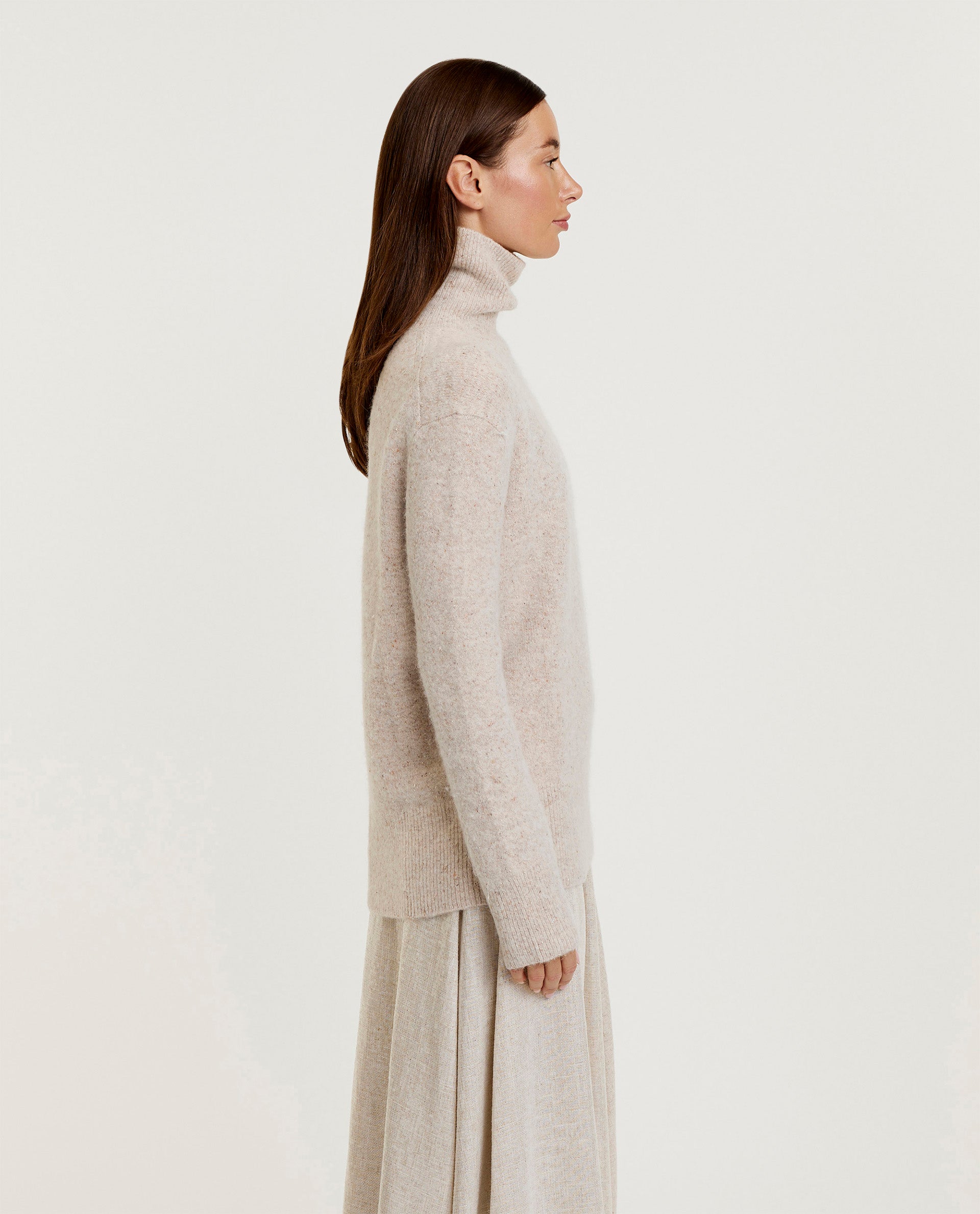 Loose wool pullover