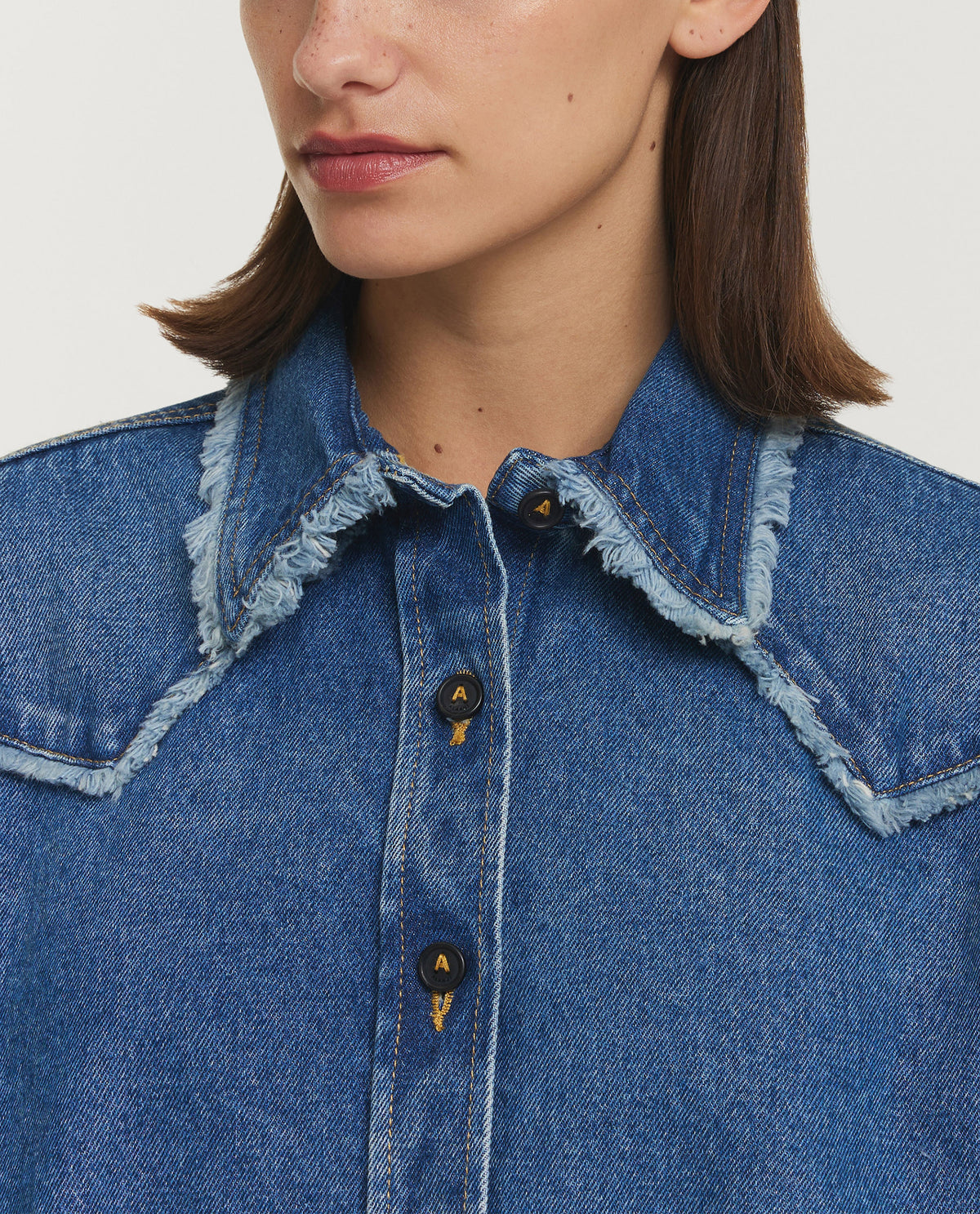 Pacific Roads Cropped Denim Shirt - Blauw