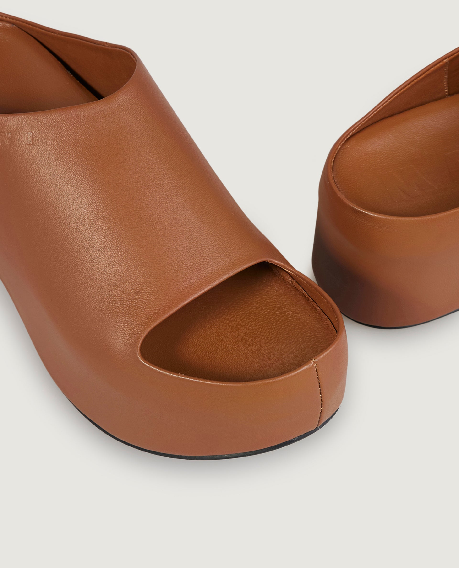 f/4/7/4/f47490232fa6580328b1e83bc54493fc113d958c_492D28001490690_p4.jpg
