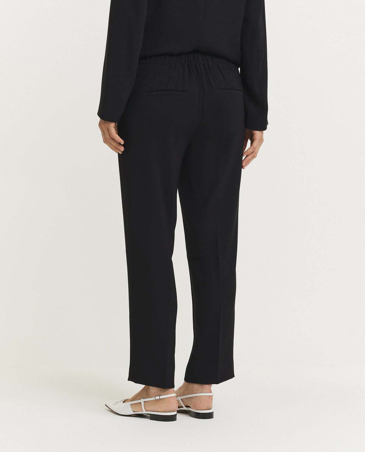 Mid-Rise Tapered Trousers