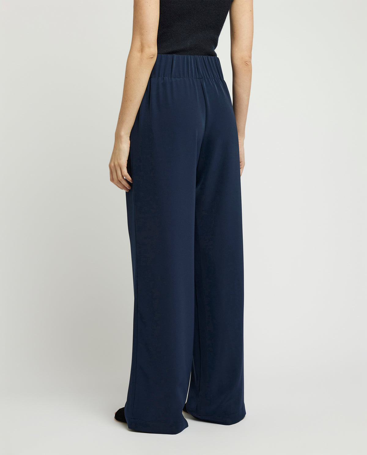 Wide leg trousers