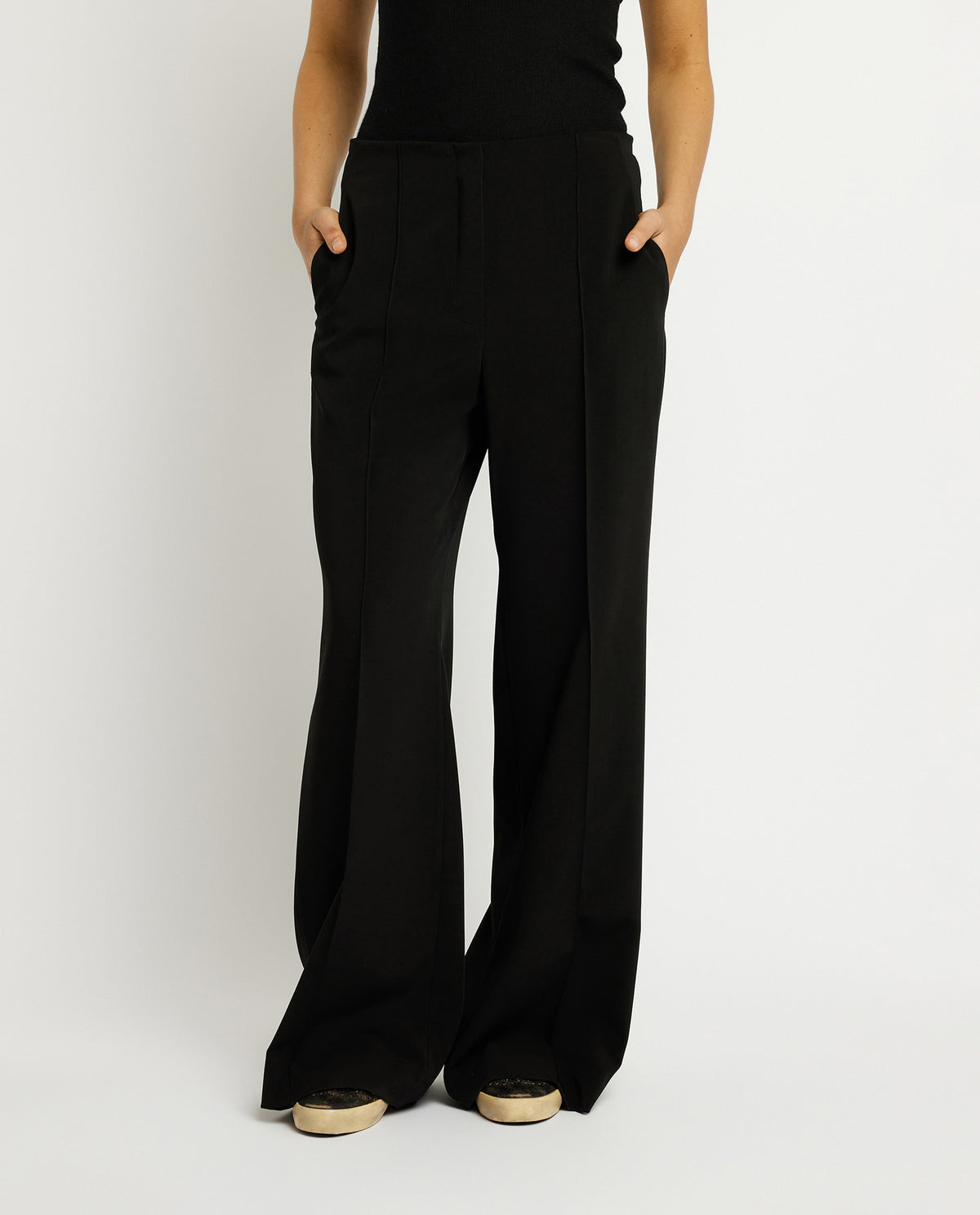 Wide leg pants