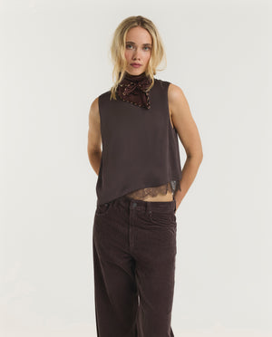 f/6/b/4/f6b4db0a5bfdc7a2a0bd7ce34d4e62a4d6130d10_475L270027CV630_1.jpg