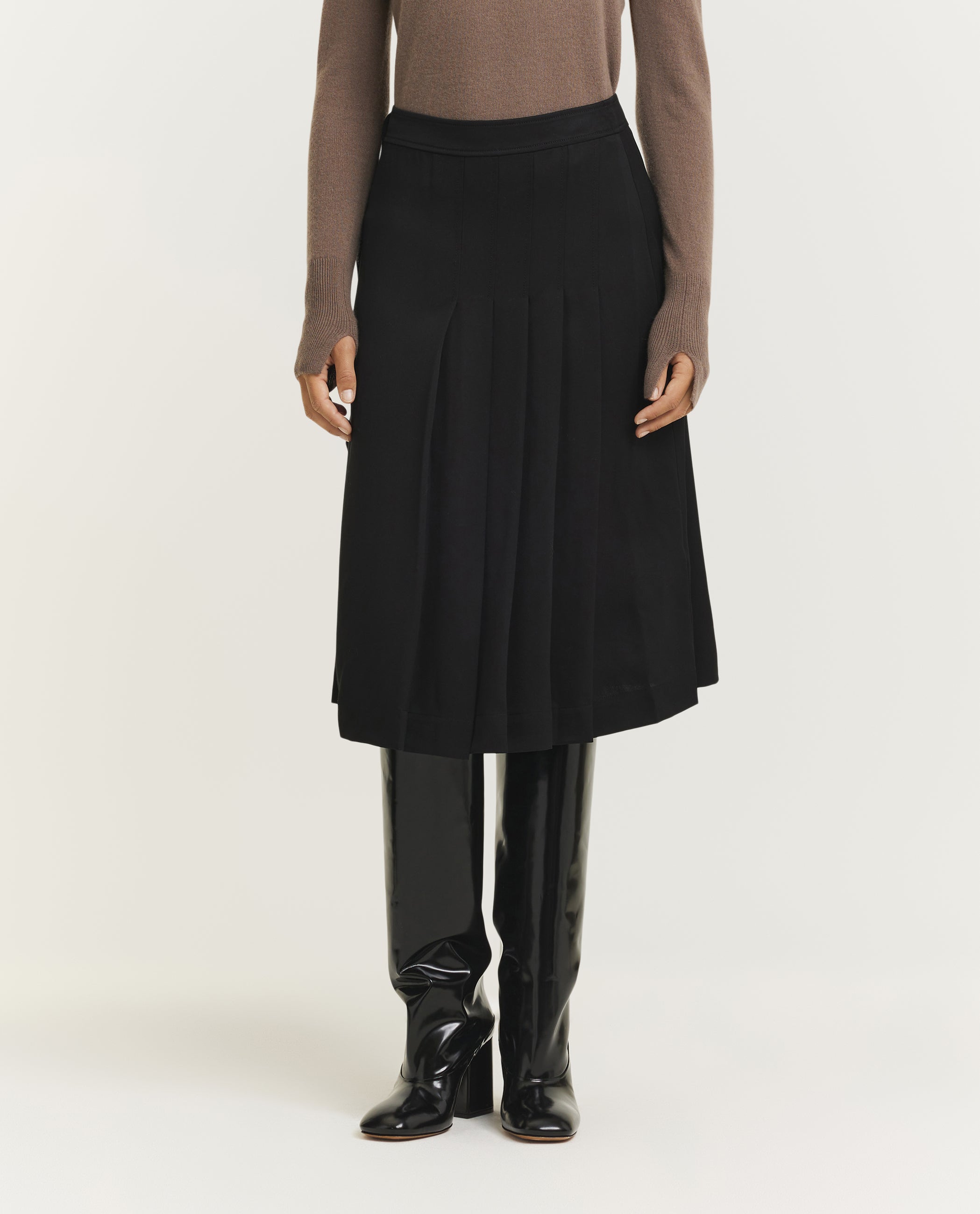 Jeanne Light Crepe Skirt