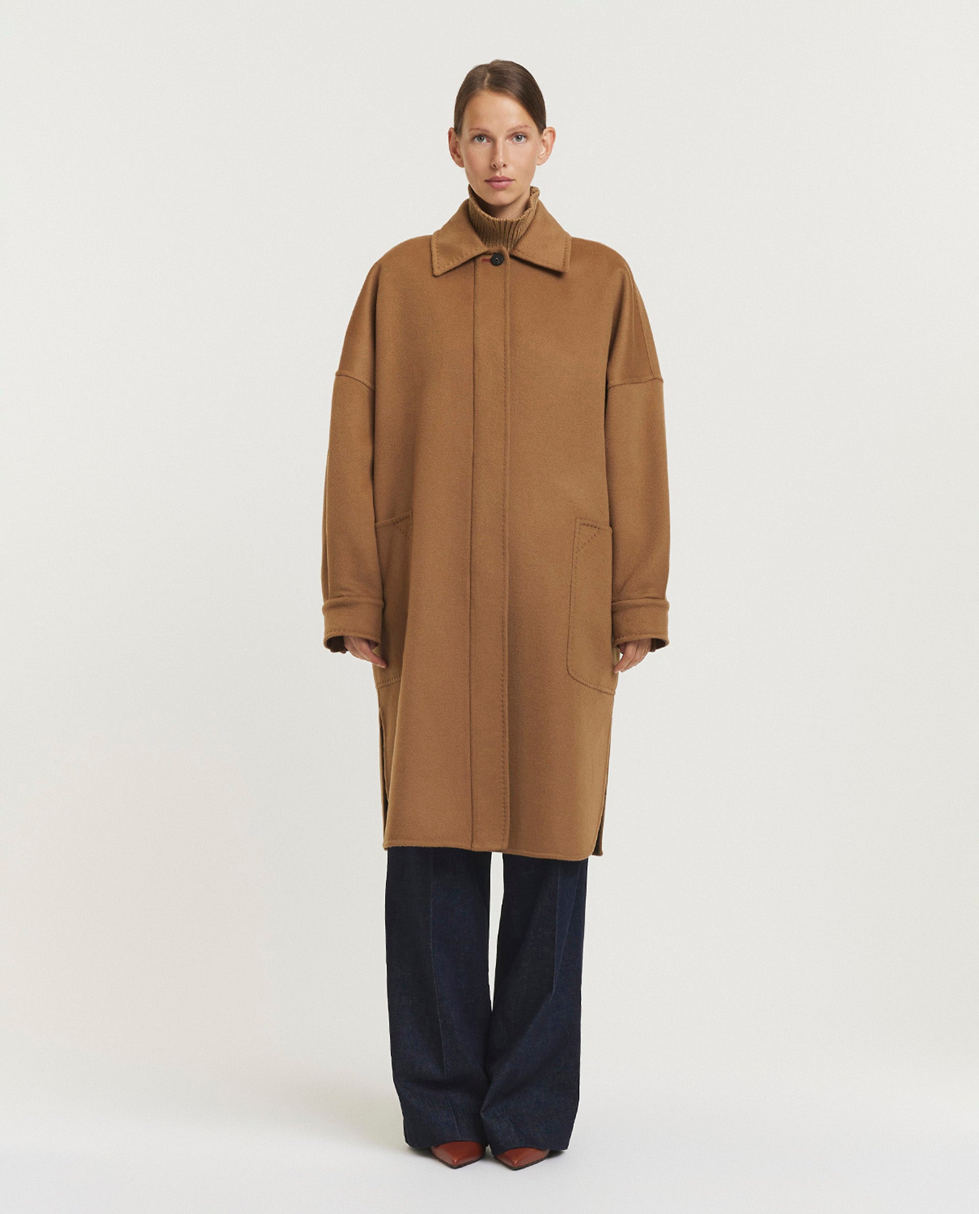 Oversized cashmere jas