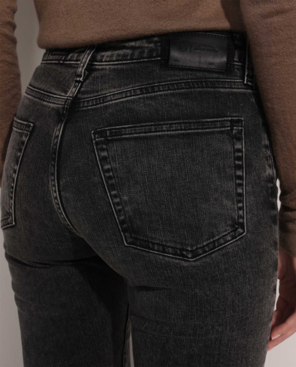 Girlfriend jeans 