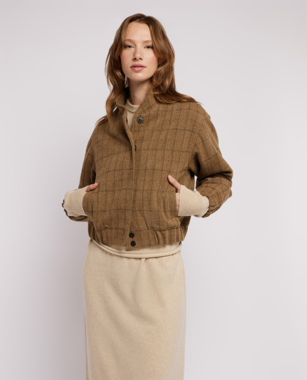 Short wool coat
