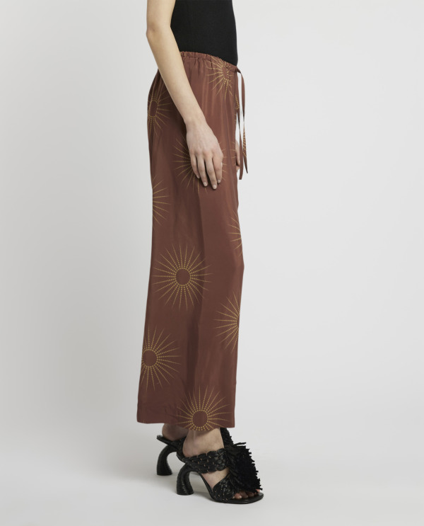 Wide leg trousers