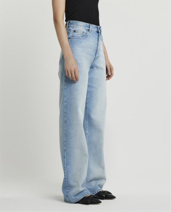 Wide leg jeans