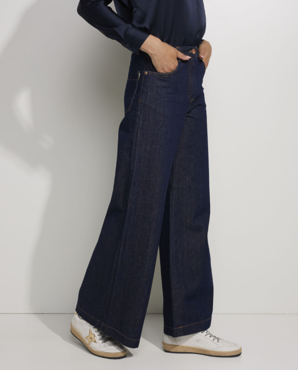 Wide leg jeans