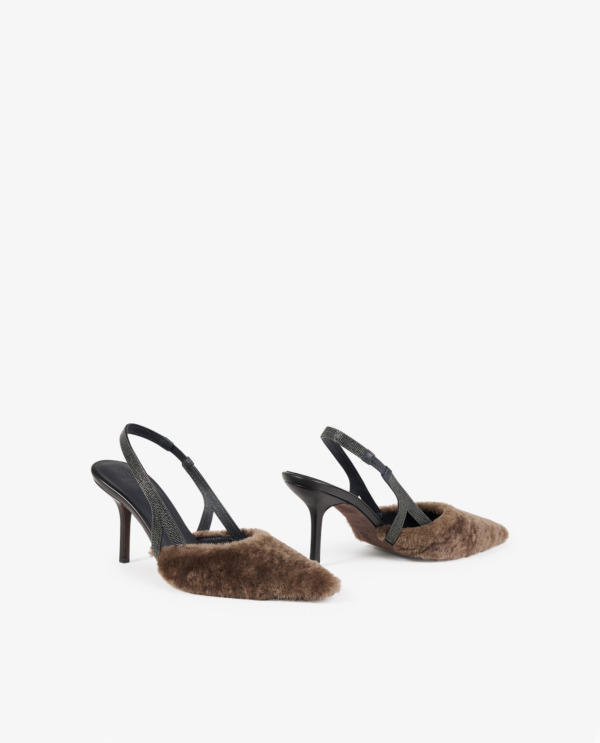 Shearling pumps