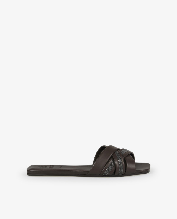 Leather slippers with monili