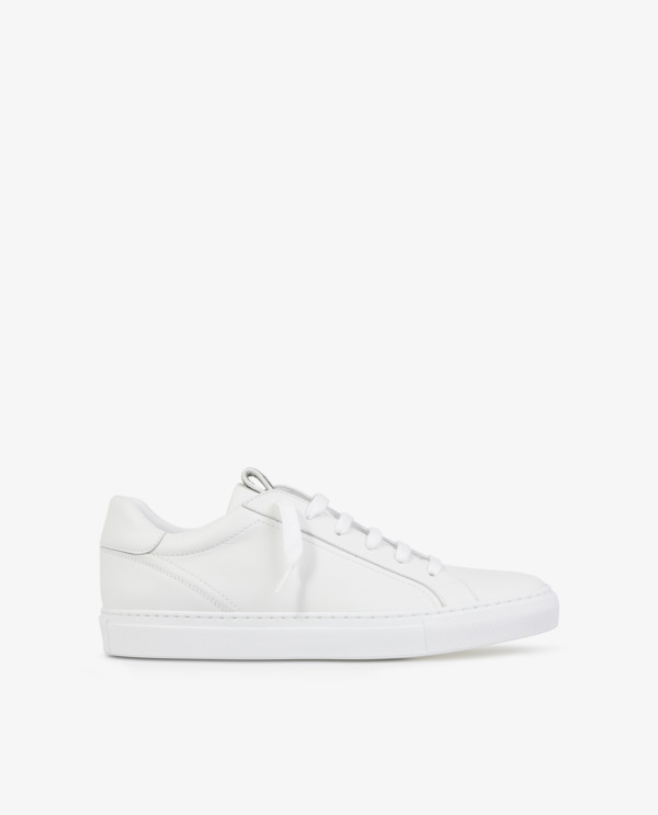 Sneakers met monili